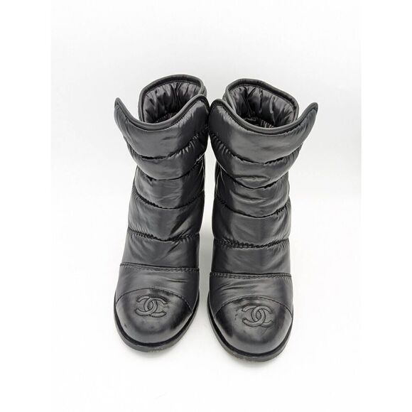Chanel interlocking CC puffer ankle boots 38.5 - Picture 2 of 10